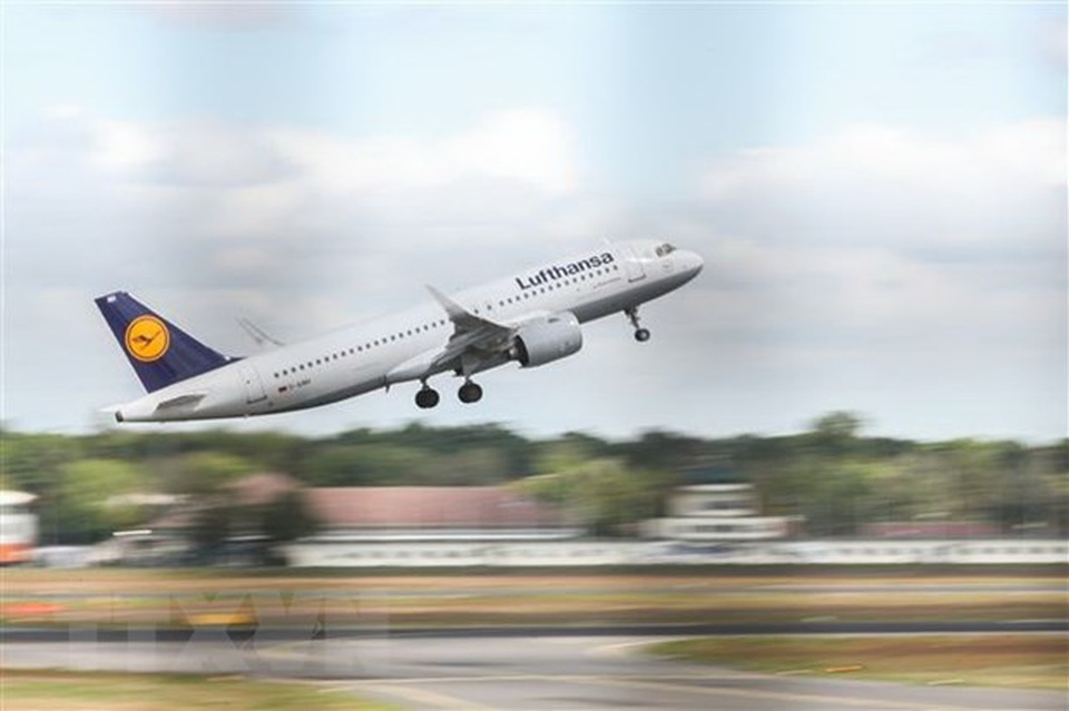 26.000 nhân viên hãng hàng không Lufthansa có nguy cơ mất việc - 1 26.000 nhân viên hãng hàng không Lufthansa có nguy cơ mất việc - 1