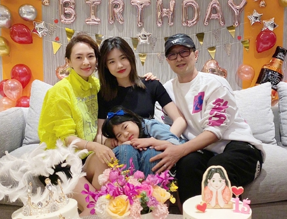 Hé lộ về mối quan hệ giữa Chương Tử Di và con riêng của chồng - 5