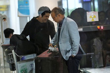 Chưa gia hạn hợp đồng, HLV Park Hang Seo bất ngờ về Hàn Quốc