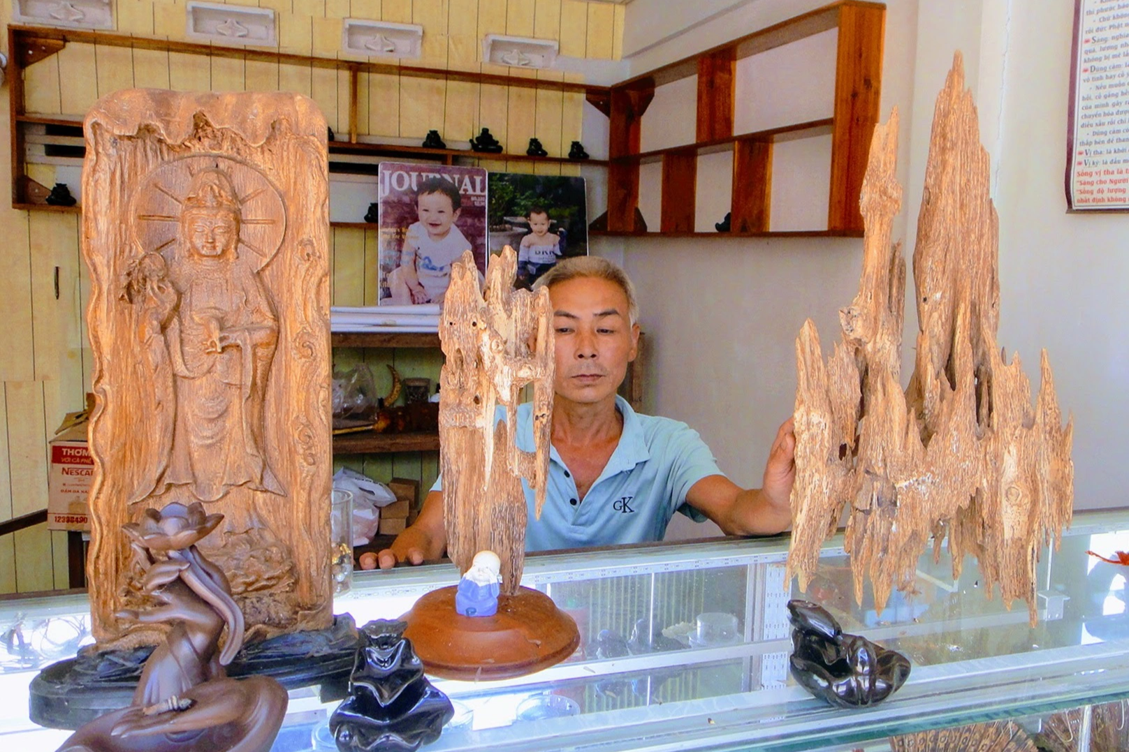 Xoi dó tìm trầm, kiếm cơ may ẵm chục triệu mỗi ngày - 4