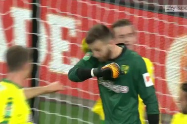 Arsenal ngược dòng thành công nhờ "măng non" 18 tuổi