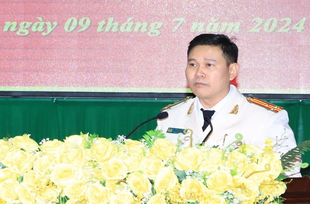 Thượng tá Lê Mạnh Hùng giữ chức Phó giám đốc Công an Đồng Nai - 1 Thượng tá Lê Mạnh Hùng giữ chức Phó giám đốc Công an Đồng Nai - 1