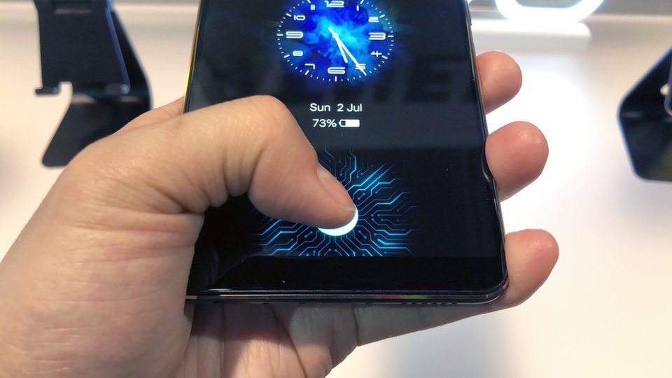 Những xu hướng nổi bật trên thị trường smartphone trong năm 2019 - 3 Những xu hướng nổi bật trên thị trường smartphone trong năm 2019 - 3