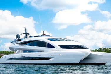 Mục kích “tàu vũ trụ trên mặt nước”