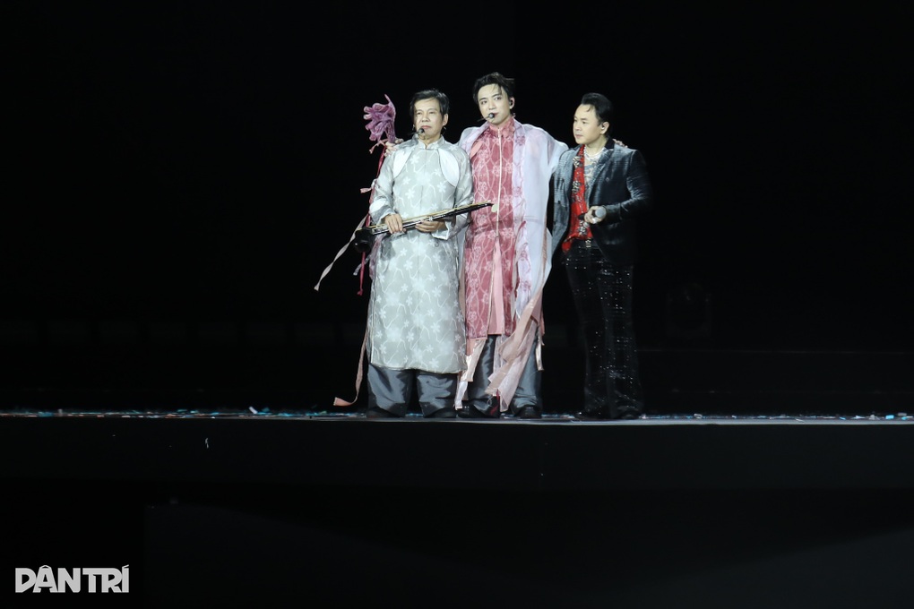 Cách SOOBIN xoa dịu người hâm mộ, vượt sóng gió bằng 3 đêm nhạc cháy vé - 2