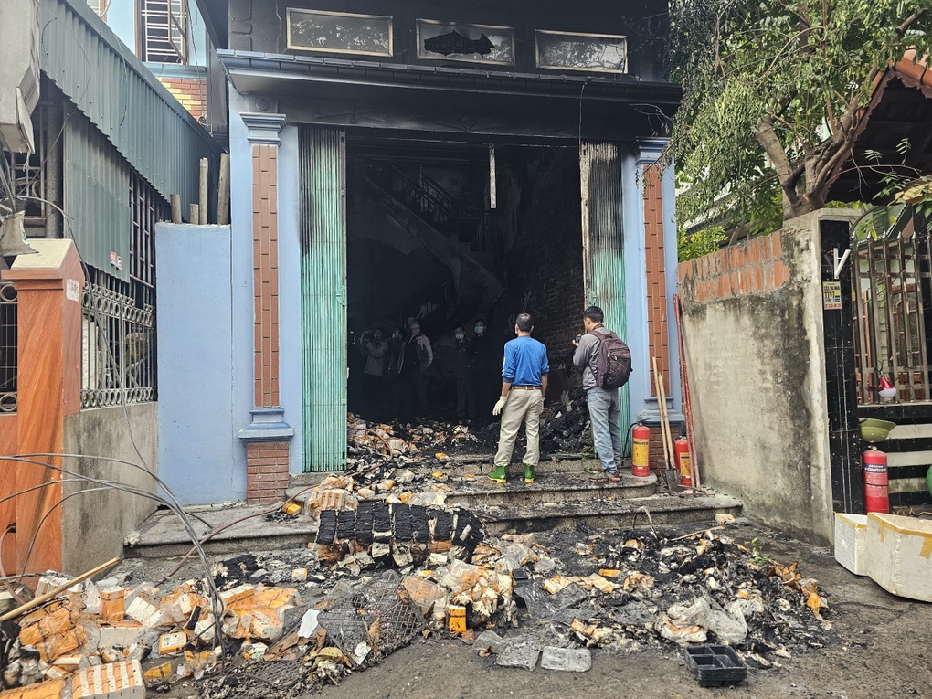 Vĩnh Phúc: Hỏa hoạn lúc rạng sáng, 3 mẹ con tử vong - 1 Vĩnh Phúc: Hỏa hoạn lúc rạng sáng, 3 mẹ con tử vong - 1
