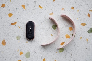Đánh giá vòng đeo tay thông minh Xiaomi Smart Band 10: Dành cho ai? - 8
