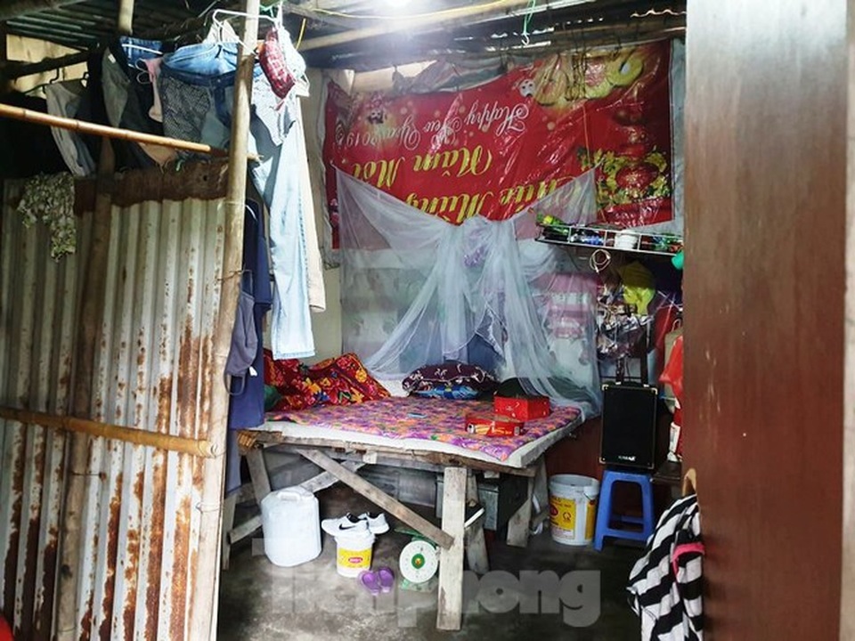 Lao động tự do mắc kẹt, khốn đốn ở Thủ đô trong dịch Covid-19 - 8 Lao động tự do mắc kẹt, khốn đốn ở Thủ đô trong dịch Covid-19 - 8