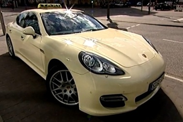 Porsche Panamera làm taxi