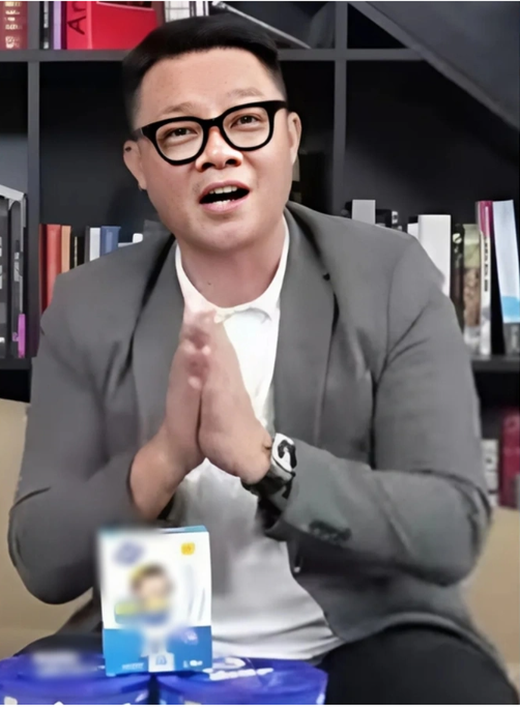BTV Quang Minh lên tiếng vụ quảng cáo sữa giả: Tôi bị lừa, sẽ khởi kiện - 1 BTV Quang Minh lên tiếng vụ quảng cáo sữa giả: Tôi bị lừa, sẽ khởi kiện - 1