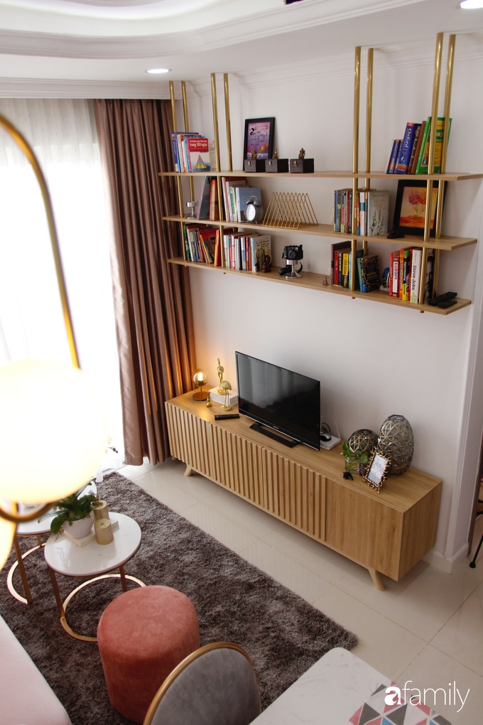 Căn hộ 65m² dành trọn lời khen "tâm đắc" của chủ nhà khi nhận công trình nhờ chọn tông hồng cùng phong cách tân cổ điển ở Sài Gòn - Ảnh 6. Căn hộ 65m² dành trọn lời khen "tâm đắc" của chủ nhà khi nhận công trình nhờ chọn tông hồng cùng phong cách tân cổ điển ở Sài Gòn - Ảnh 6.