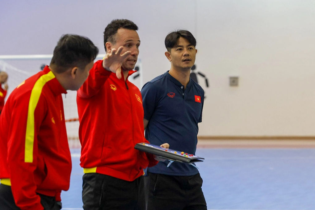 HLV Diego Giustozzi: Đội tuyển futsal Việt Nam quyết thắng Hàn Quốc - 1 HLV Diego Giustozzi: Đội tuyển futsal Việt Nam quyết thắng Hàn Quốc - 1