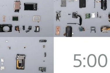 Lắp ráp Xperia Z từ linh kiện rời rạc chỉ trong… 5 phút
