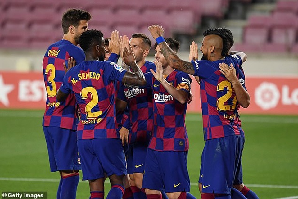 Messi ghi bàn, Barcelona hòa Atletico trong trận cầu có 3 quả penalty - 3 Messi ghi bàn, Barcelona hòa Atletico trong trận cầu có 3 quả penalty - 3