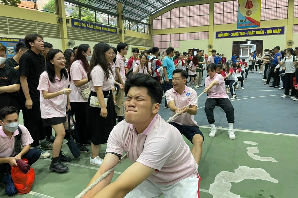 Sôi nổi ngày hội Sinh viên 5 tốt Thành phố Hà Nội - 2 Sôi nổi ngày hội Sinh viên 5 tốt Thành phố Hà Nội - 2