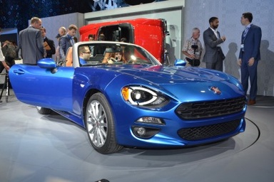 Fiat 124 Spider - Phiên bản Ý của Mazda MX-5