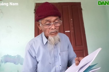 Những bài thơ được ông sáng tác để lưu giữ những câu chuyện về cá Ông