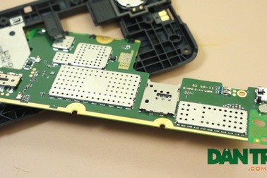 Mổ xẻ Nokia Lumia 530 tại Việt Nam