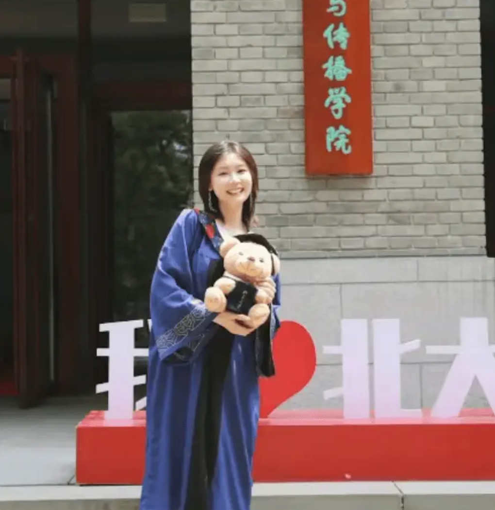 Nữ thạc sỹ giấu bằng, xin làm nhân viên phục vụ ở căn tin - 2