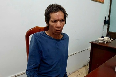 Nghi bị chụp ảnh, người nhặt ve chai dùng đá đánh chết nam thanh niên