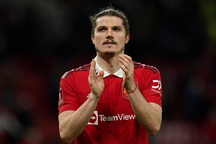 Marcel Sabitzer bắn tín hiệu muốn ở lại Man Utd