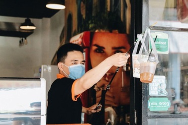 Thời khó ló cái khôn, kiểu bán hàng "bá đạo" chỉ có ở 2020