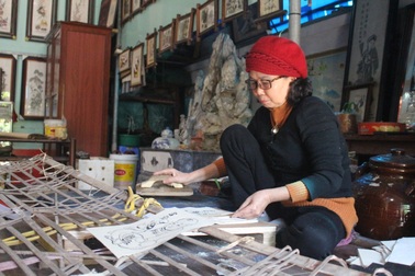 Nữ nghệ nhân dành gần nửa thế kỷ "giữ hồn" tranh Đông Hồ