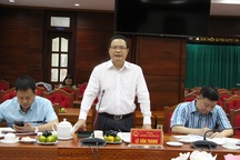 Thứ trưởng Bộ LĐ-TB&XH chia sẻ kinh nghiệm khuyến khích dân thoát nghèo