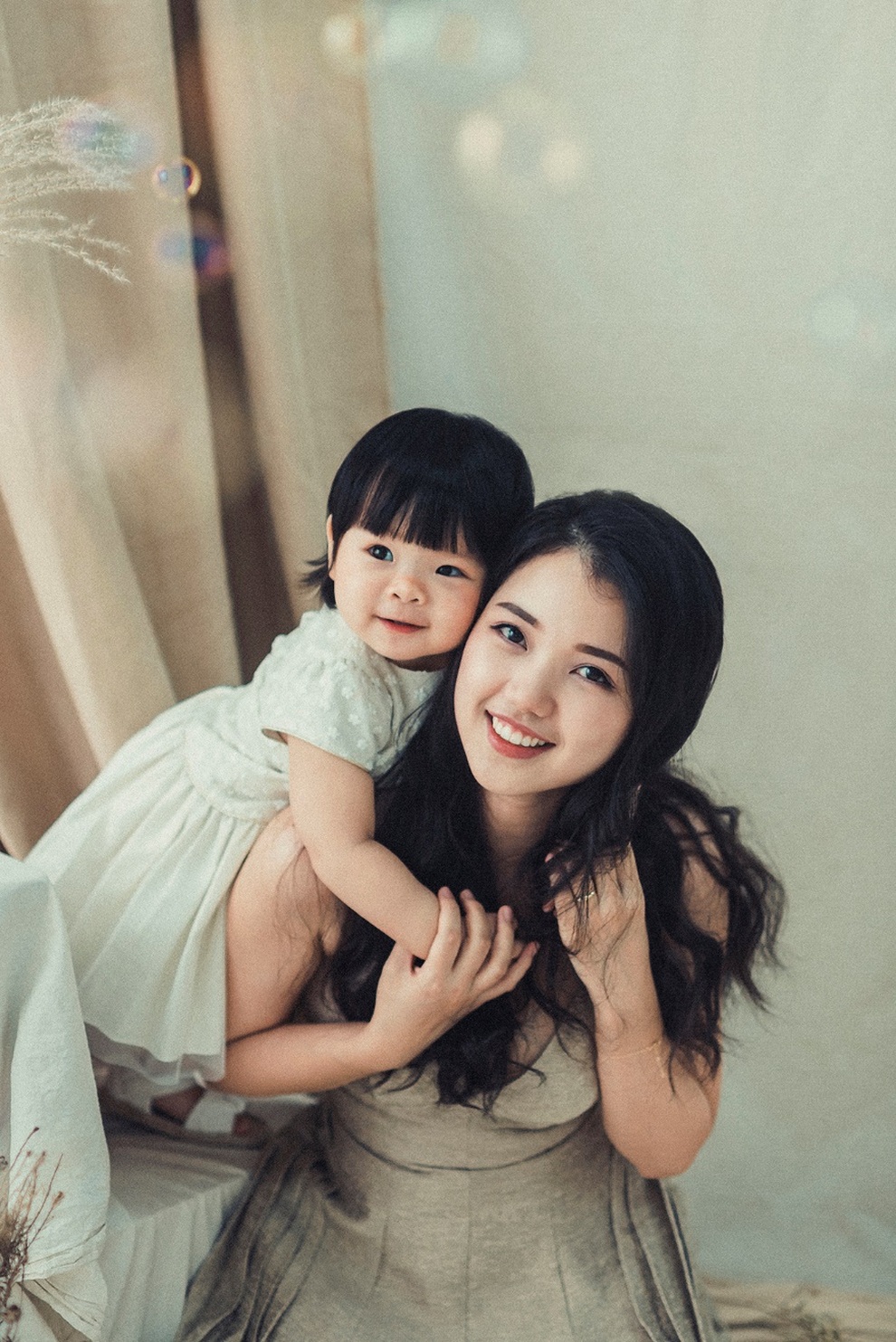 Cô giáo ĐH Ngoại thương tài sắc, gia đình ba đời làm giảng viên - 5 Cô giáo ĐH Ngoại thương tài sắc, gia đình ba đời làm giảng viên - 5