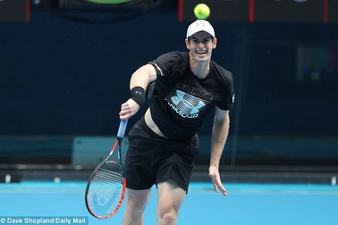 Murray tập luyện với Wawrika chuẩn bị cho Australian Open