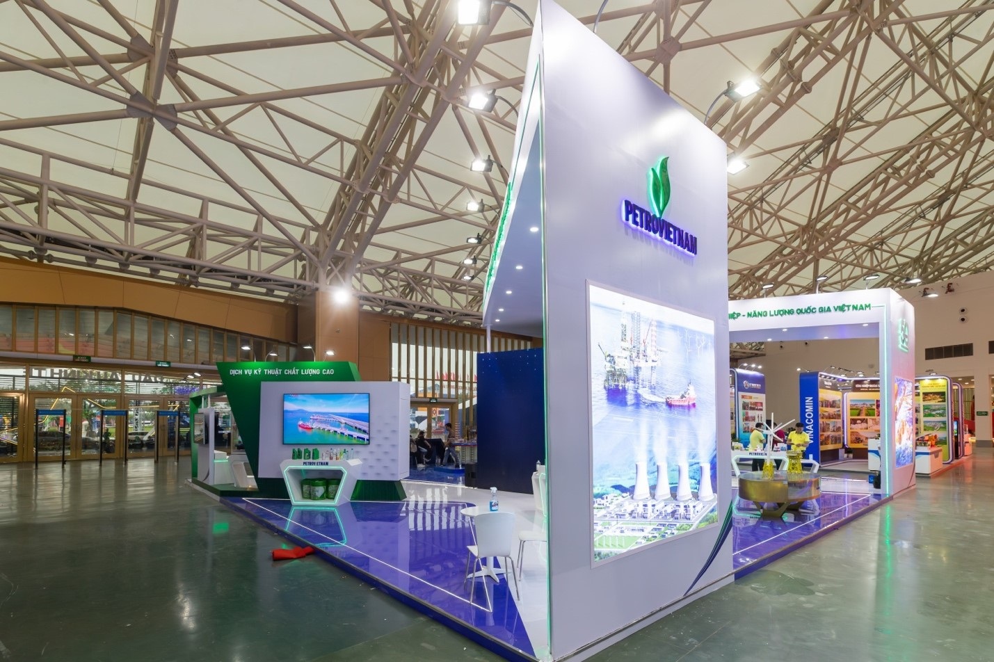 Cận cảnh gian trưng bày của Petrovietnam tại Triển lãm thành tựu đất nước 2025 - 2