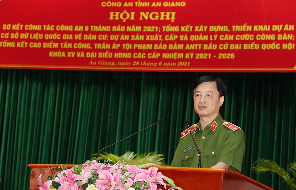 An Giang triệt phá nhiều vụ án đặc biệt nghiêm trọng - 1 An Giang triệt phá nhiều vụ án đặc biệt nghiêm trọng - 1