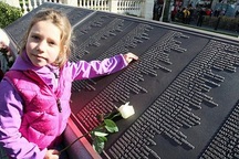 Thế giới tưởng niệm 100 năm thảm họa tàu Titanic