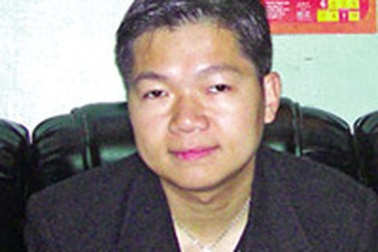 Nguyễn Chí Hiếu - Ba lần vinh danh tài học tại Anh quốc