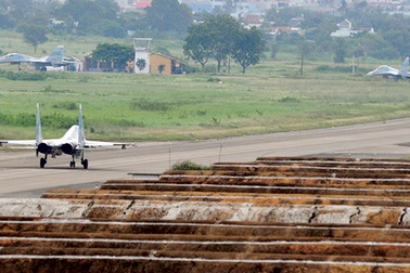 Lập tổ công tác đấu giá đất dự án hàng không quân sự quan trọng