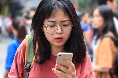 Giải nghĩa các từ lóng yêu thích của cư dân mạng: "Khum","chằm Zn" là gì?