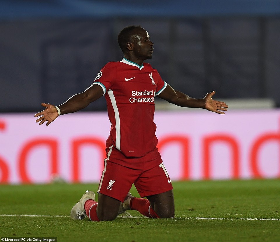 Real Madrid 3-1 Liverpool: Chiến thắng thuyết phục - 9 Real Madrid 3-1 Liverpool: Chiến thắng thuyết phục - 9