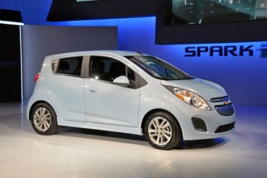Diện kiến phiên bản chạy điện của xe Spark
