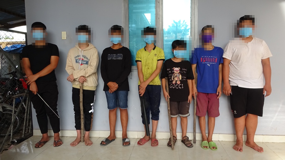 Bắt giữ thanh niên nghi chém đứt chân người đang đi xe máy - 2 Bắt giữ thanh niên nghi chém đứt chân người đang đi xe máy - 2