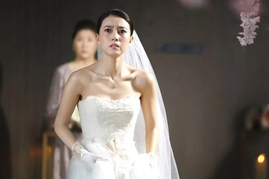 Bạn trai đăng ảnh cưới lên mạng, tôi run sợ khi lộ quá khứ đen tối