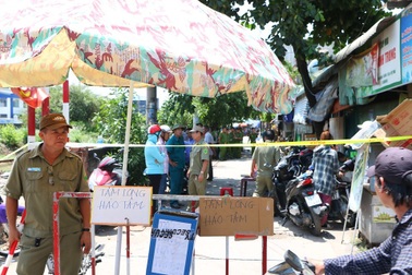 Vụ 3 người chết trong phòng trọ: Nghi án chồng sát hại vợ, con rồi tự tử