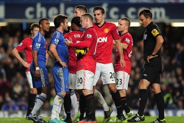 Chelsea "vác đơn đi kiện" sau trận thua MU