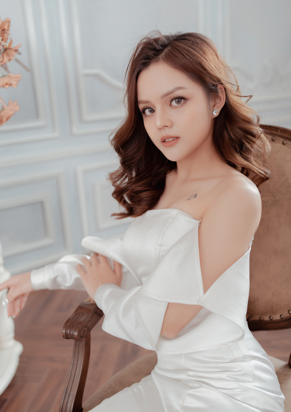 Màn tỏ tình bí mật của chàng giám đốc Hà Nội đốn tim cô gái xinh như búp bê - 1 Màn tỏ tình bí mật của chàng giám đốc Hà Nội đốn tim cô gái xinh như búp bê - 1