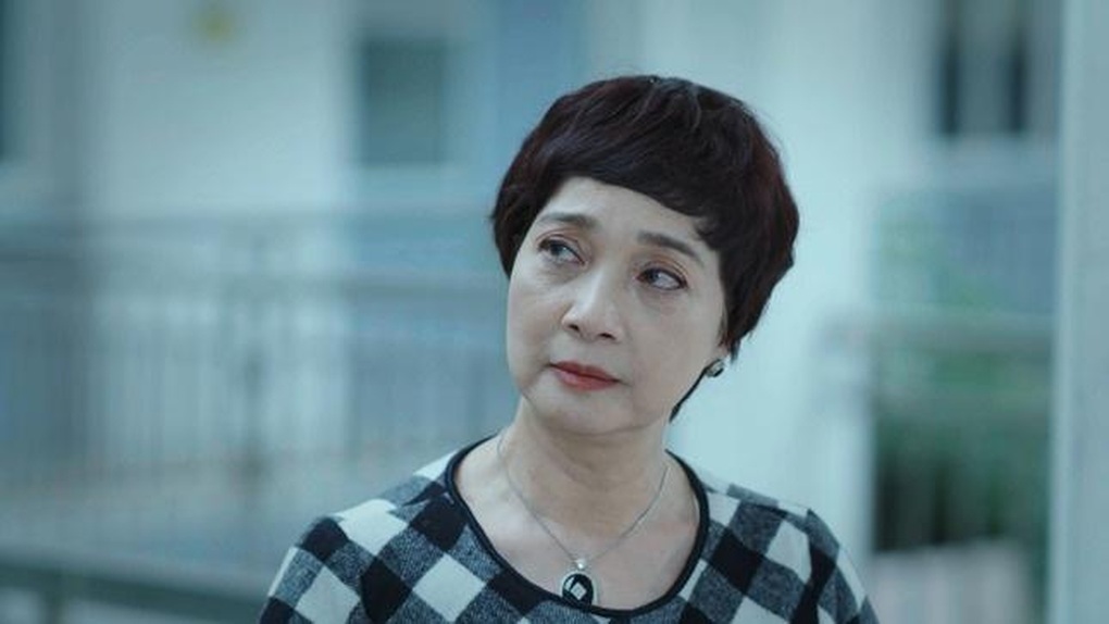 Đạo diễn nói gì về cảnh phim NSND Lê Khanh chê nghề bán hàng online? - 1 Đạo diễn nói gì về cảnh phim NSND Lê Khanh chê nghề bán hàng online? - 1