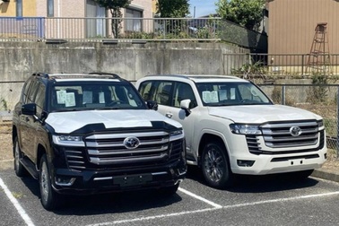 Land Cruiser 2022 rục rịch về nước, hàng "hot" cho đại gia Việt