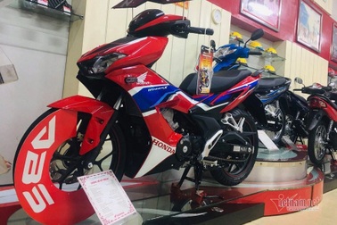 Xe máy giảm sâu trên chục triệu "chống ế" đầu tháng Ngâu