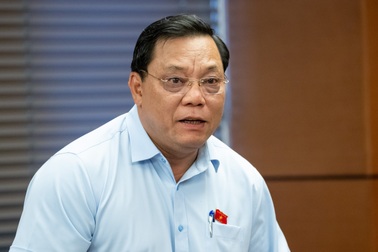 "Thuốc giả, bác sĩ giả, chỉ con tôi chết là thật"