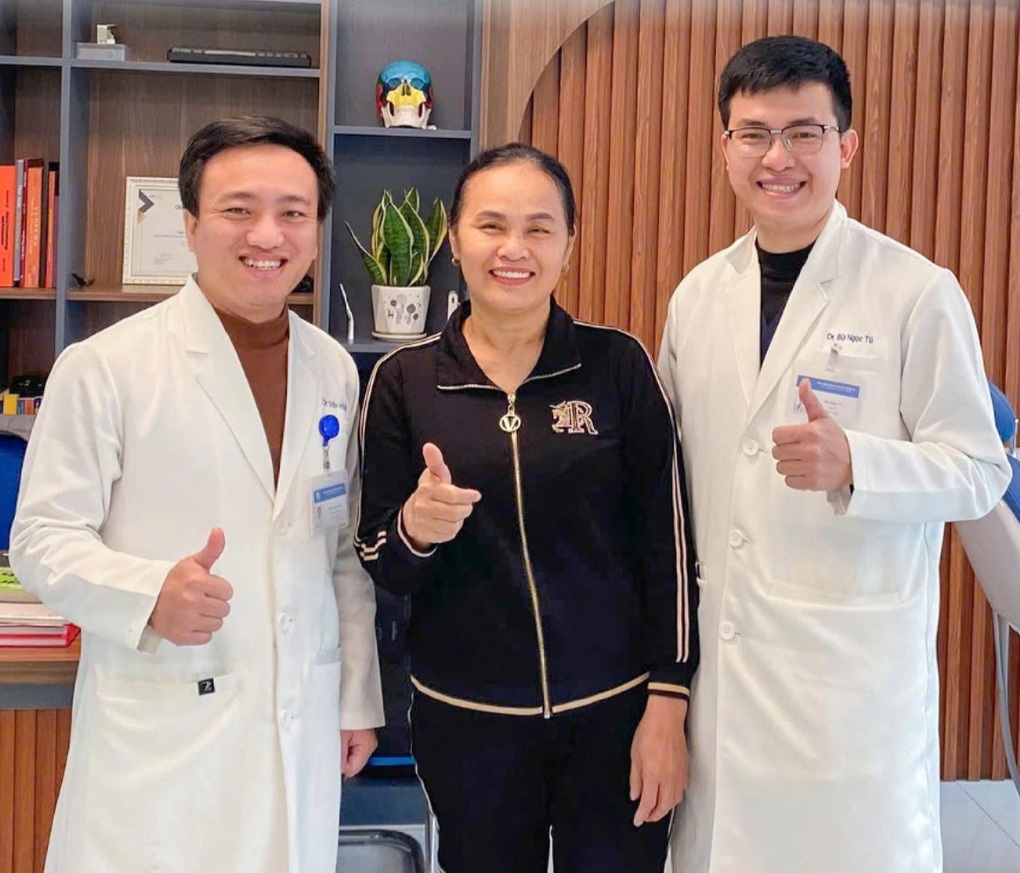 Dấu ấn trên hành trình phát triển của Bệnh viện răng hàm mặt Nghệ An - 2 Dấu ấn trên hành trình phát triển của Bệnh viện răng hàm mặt Nghệ An - 2