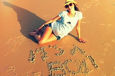 Alessandra Ambrósio mang bầu bé trai