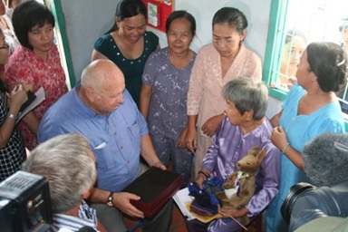 “Nhìn những kỷ vật này tôi như thấy con trai của mình”